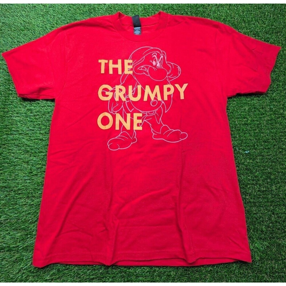 Disney The Grumpy One T-Shirt Red size Large